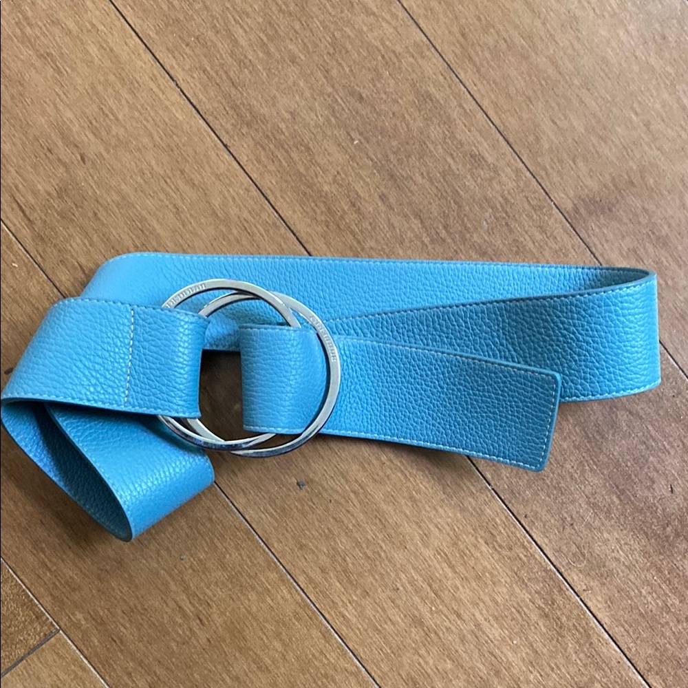 Rare Burberry Blue Pebble Leather Belt with Silver Buckle - adjustable:)